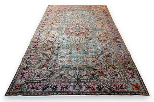 Refined colorful Kayseri vintage rug - G751