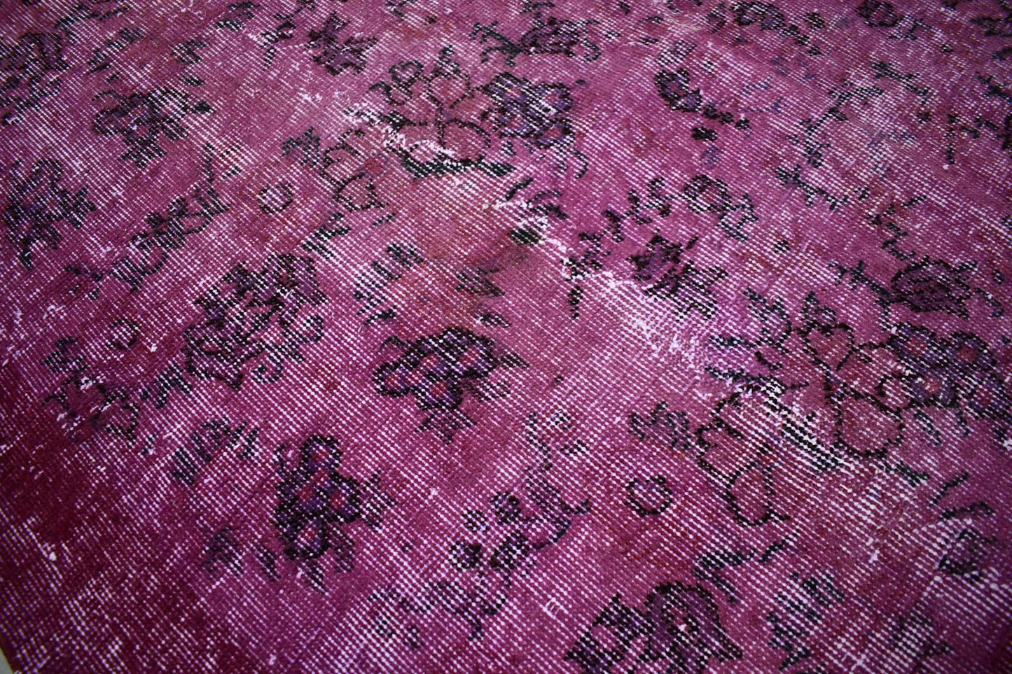 Purple vintage rug - E134
