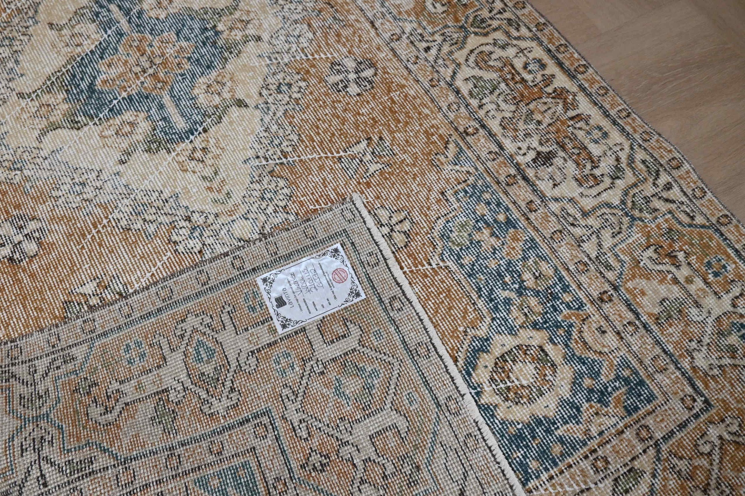 Cozy terracotta vintage rug - G372
