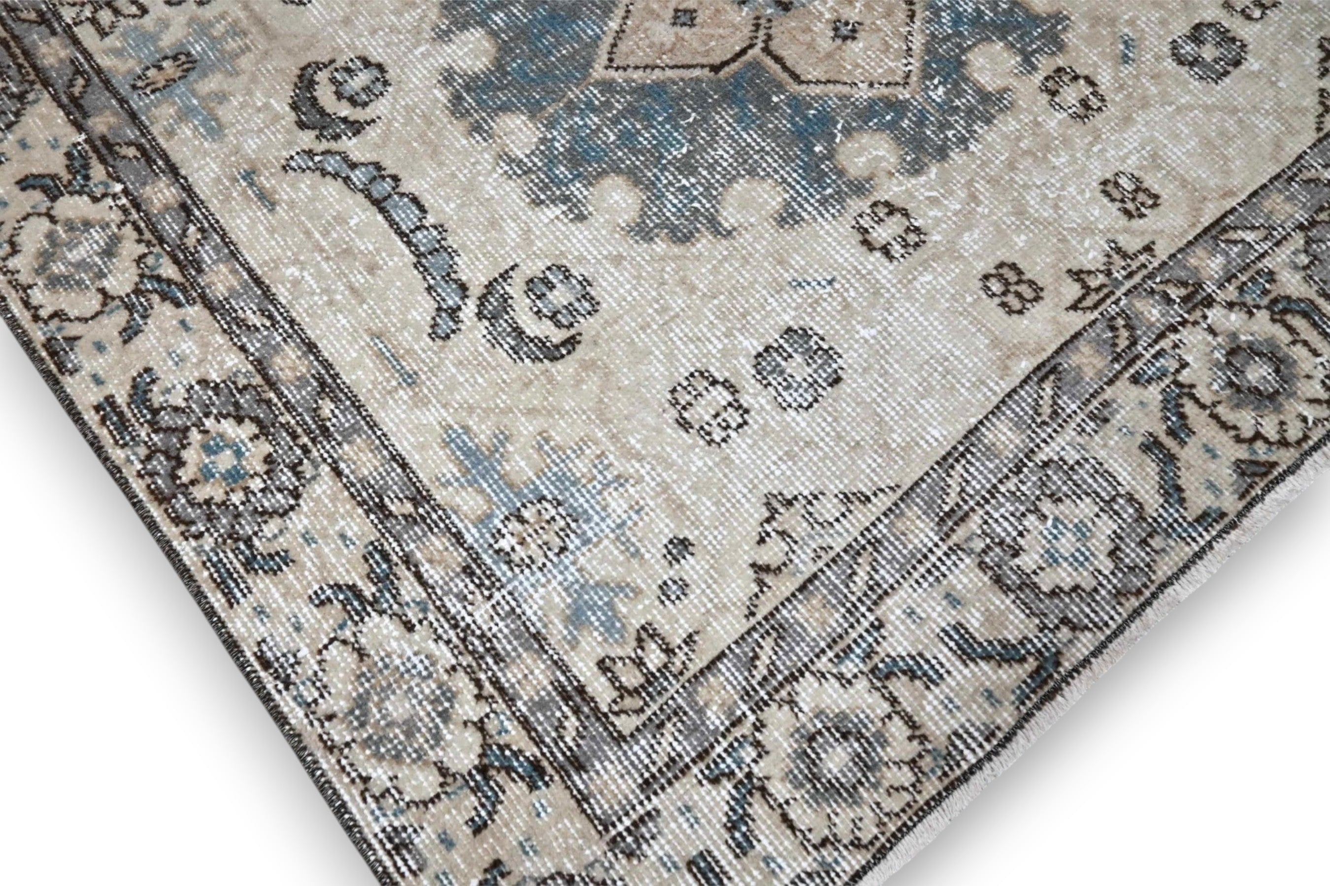 Elegant Ivory Vintage Rug - G374