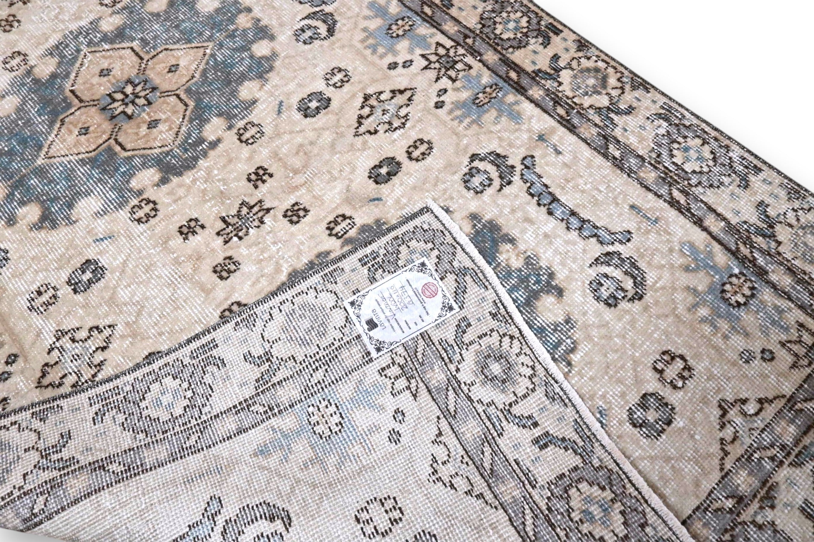 Elegant Ivory Vintage Rug - G374