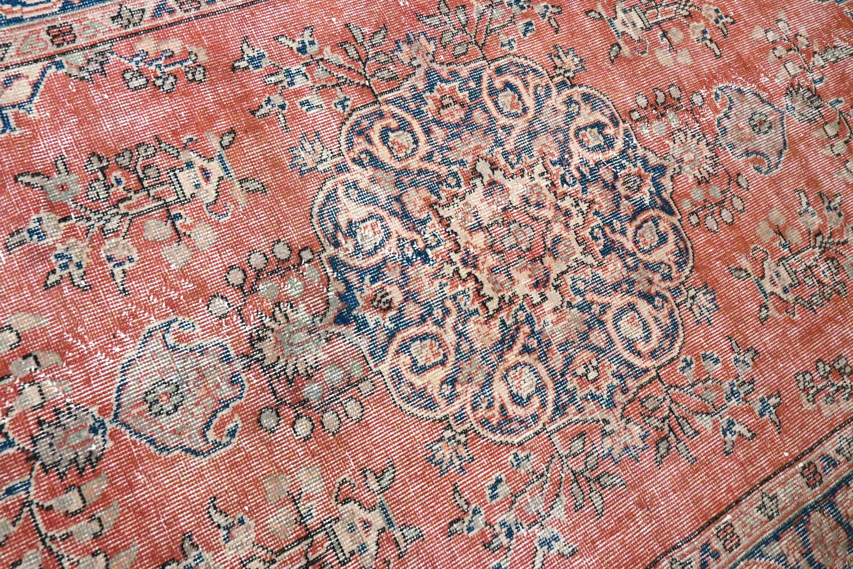 Robust Coral Vintage Rug - G375