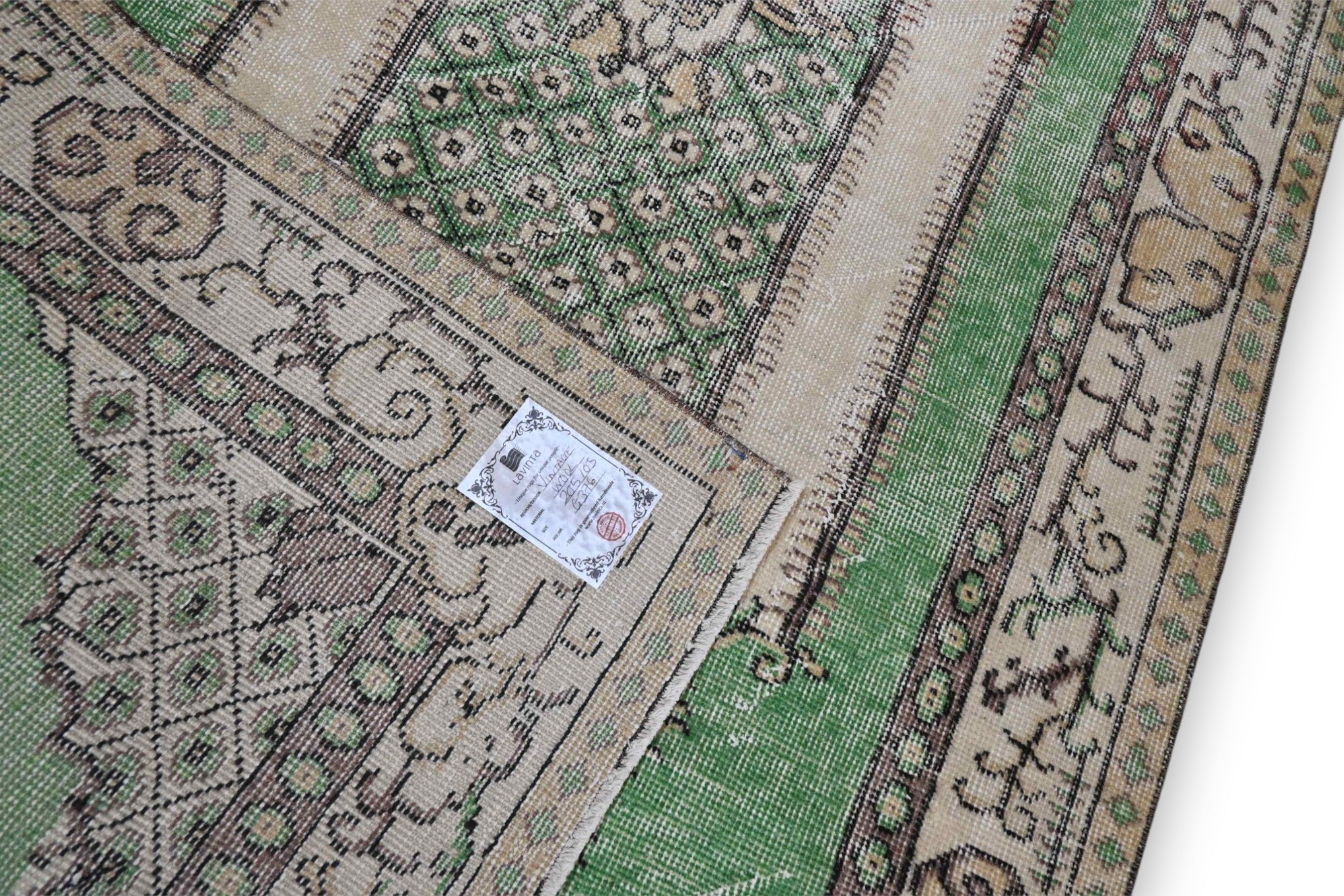 Pastel green vintage rug - G376