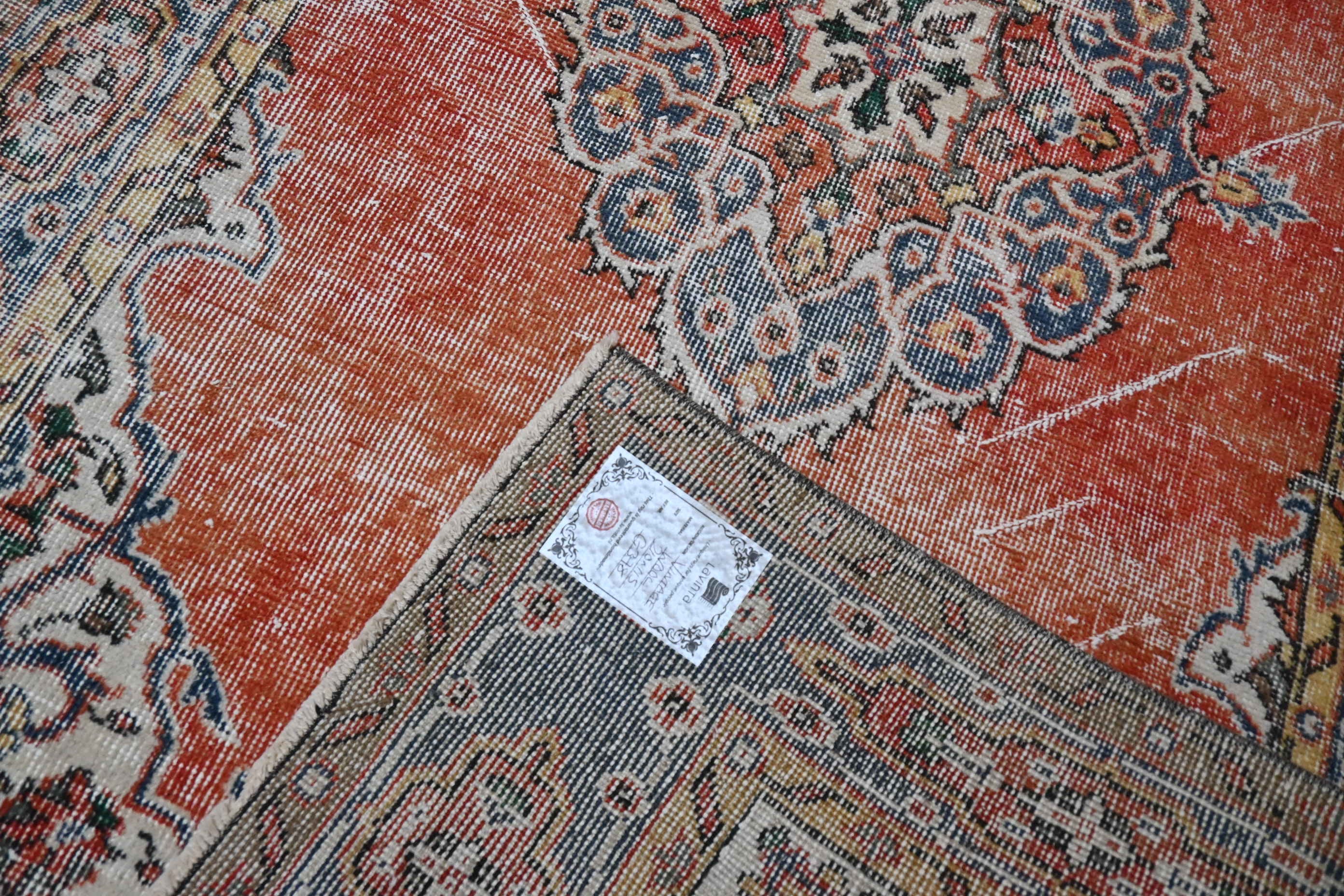 Cozy rusty vintage rug - G378