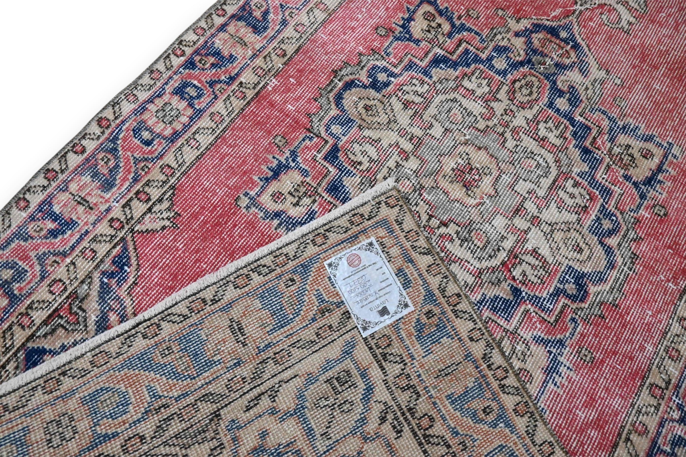 Mystical Pink Vintage Rug - G379
