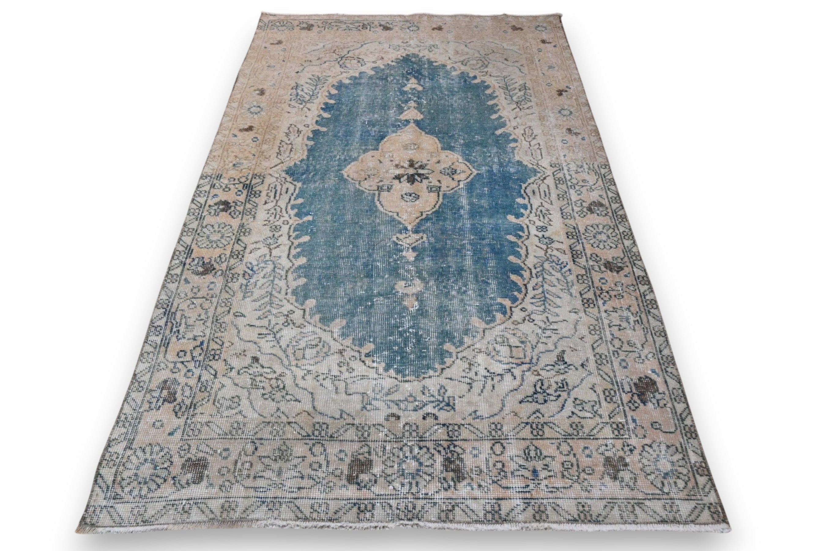 Clear blue vintage rug - G384