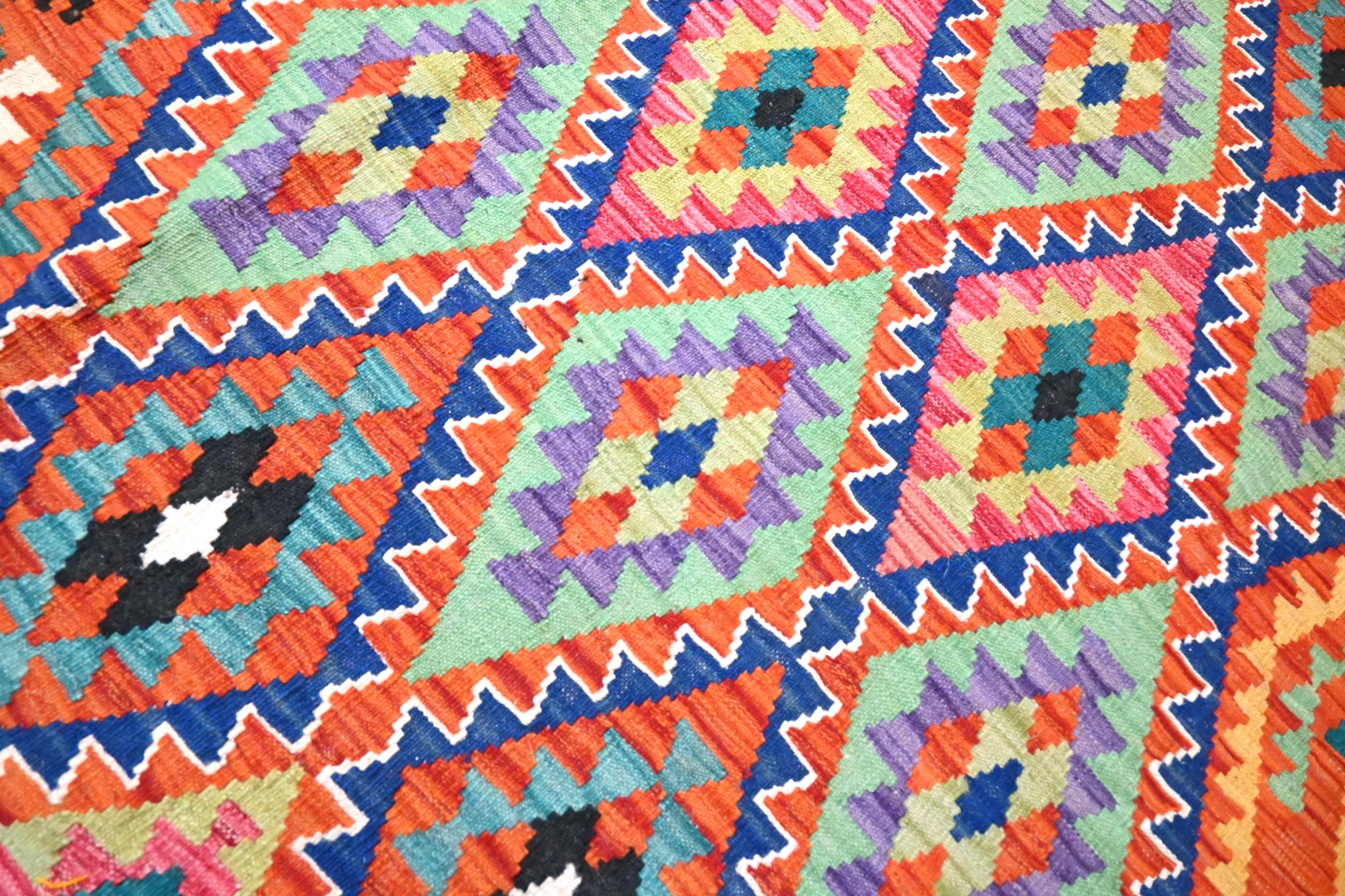 Aura | Kleurrijke kelim