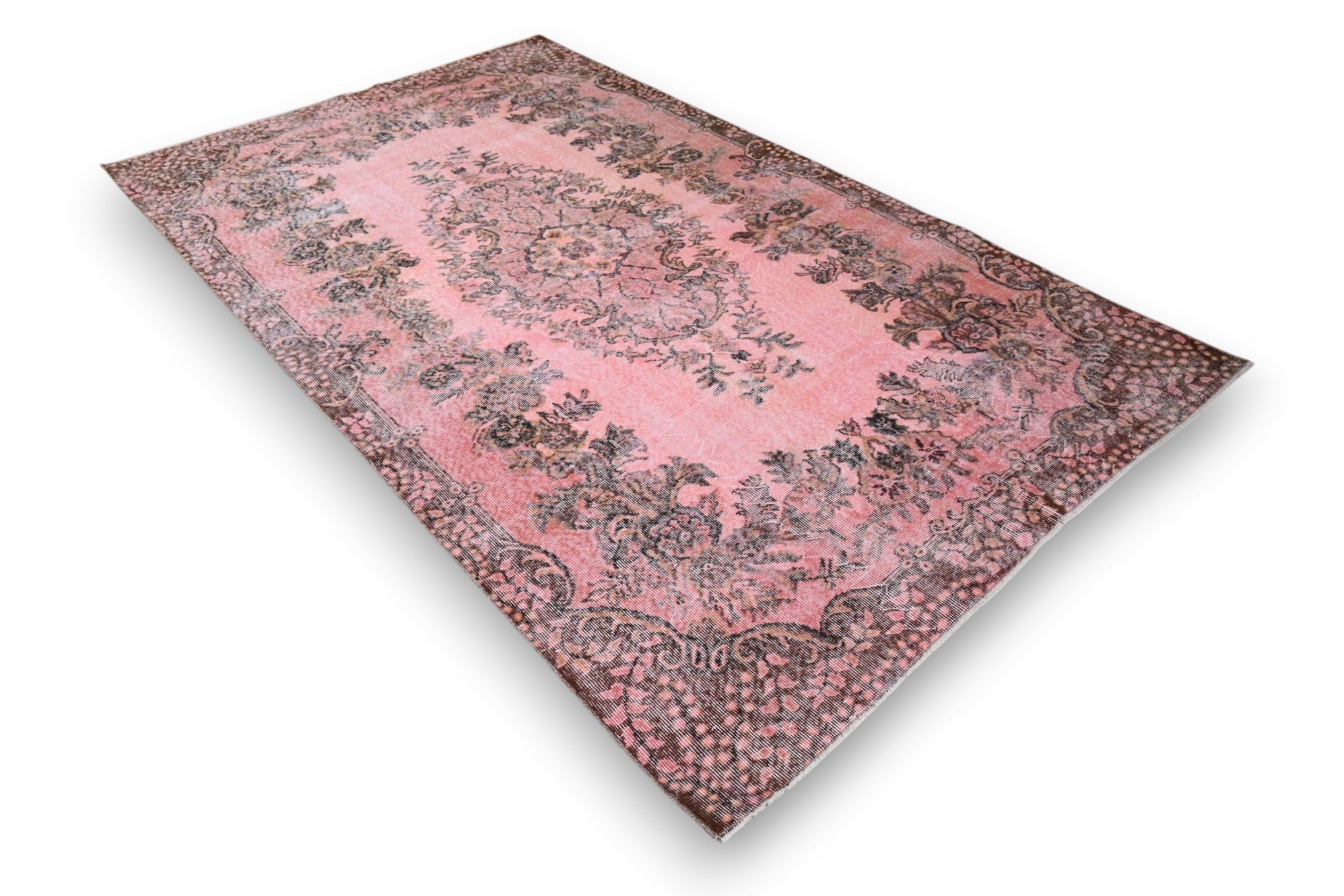 Zacht poederroze vintage vloerkleed hoek - G420