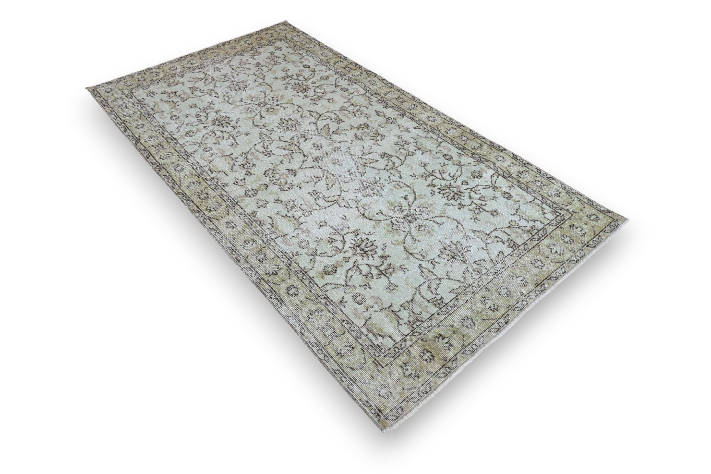 Ethnic cream vintage rug - G480