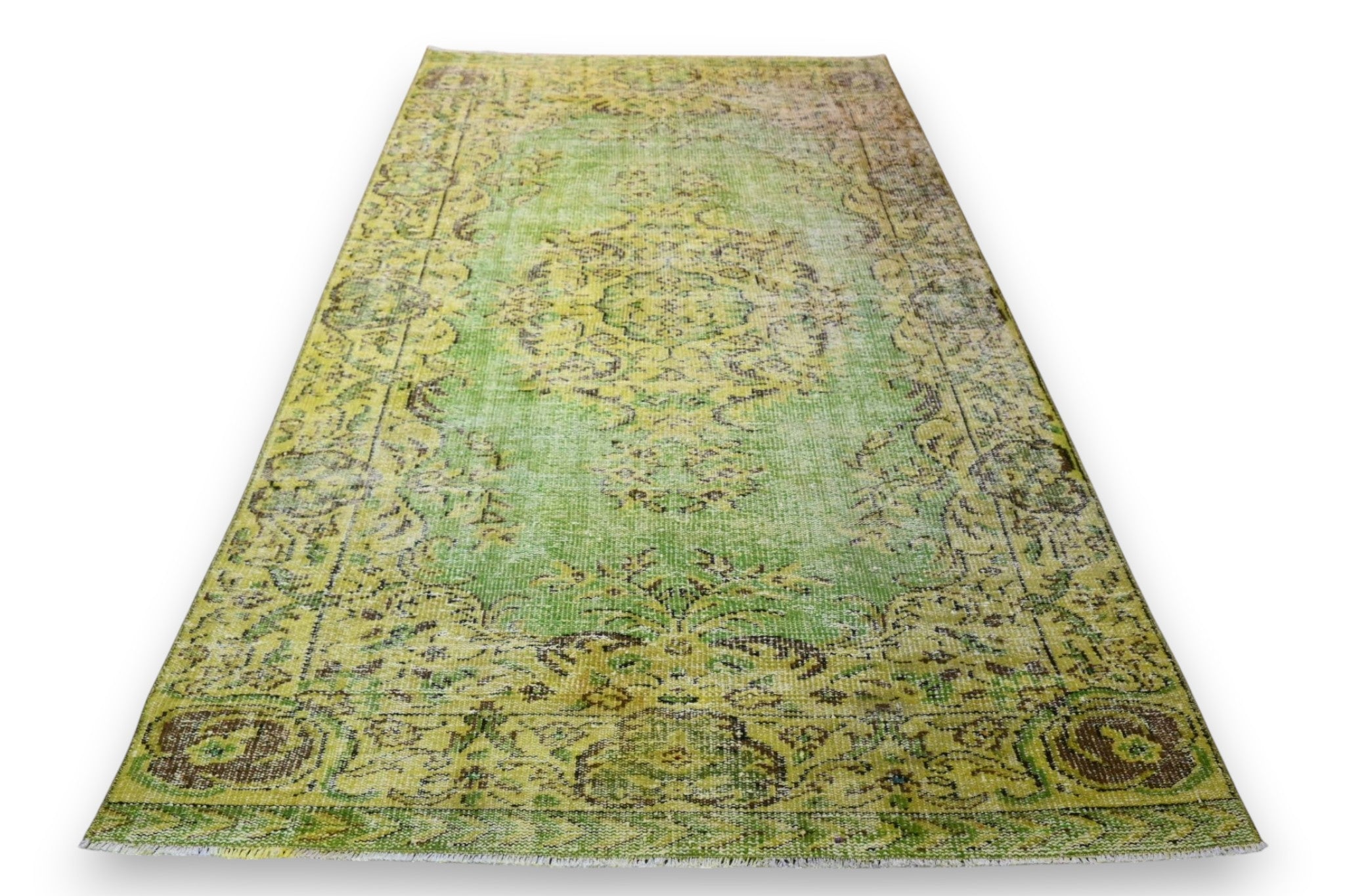 Fresh green vintage rug - G529