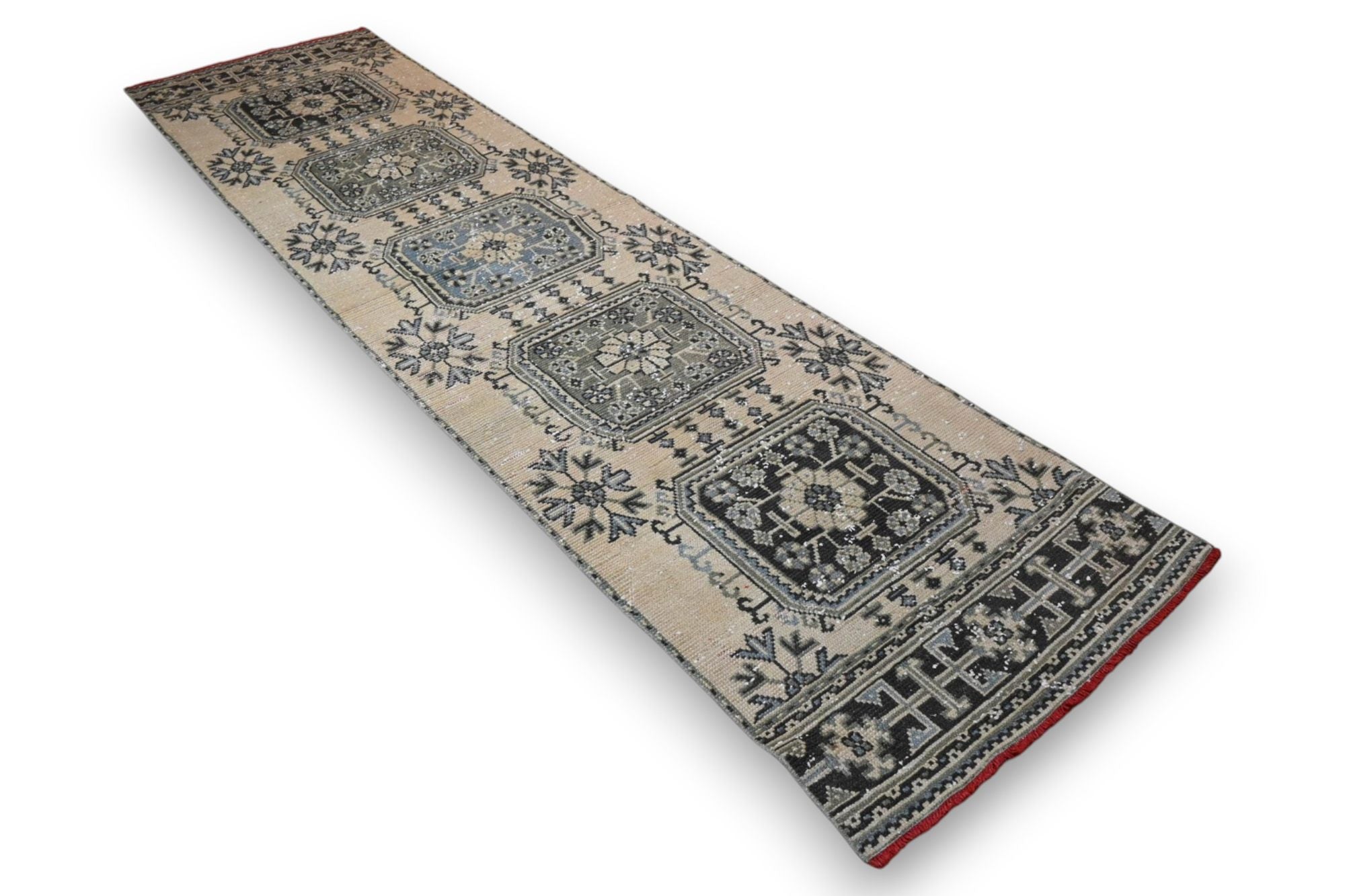 Rustig zandbeige Usak loper - G694