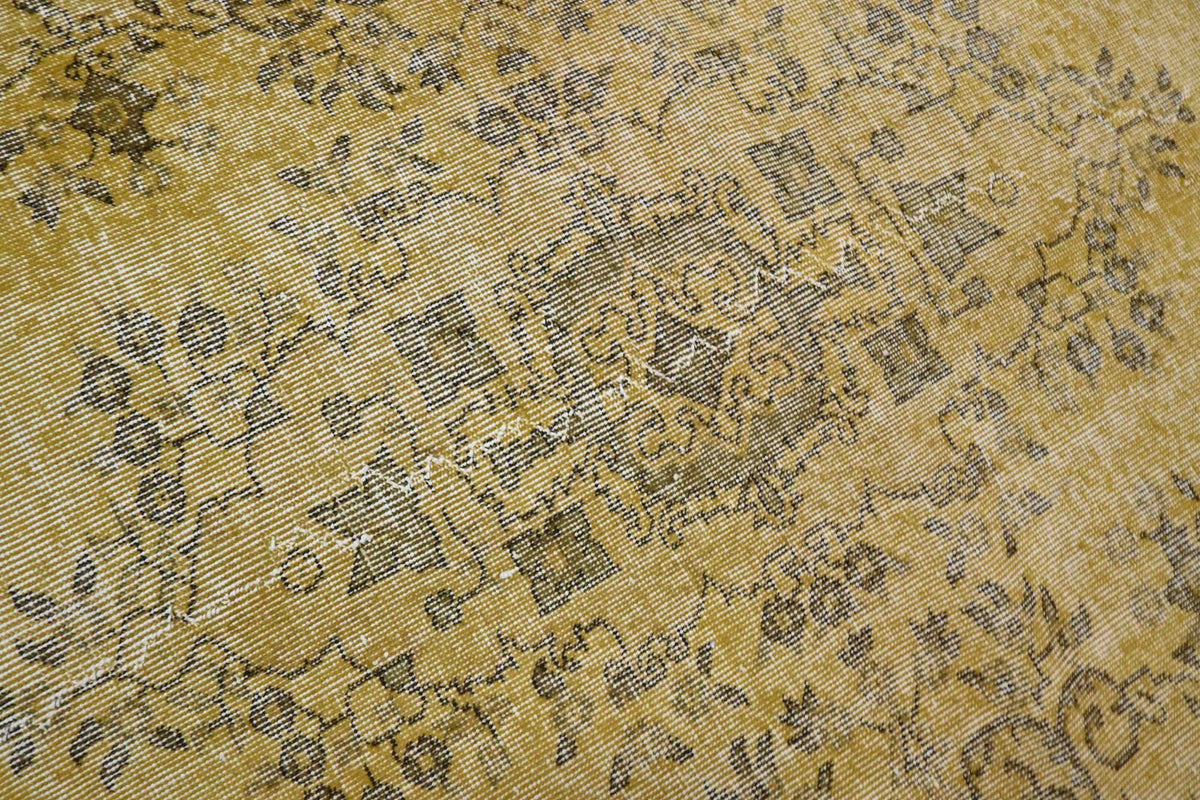 Yellow vintage rug - G709