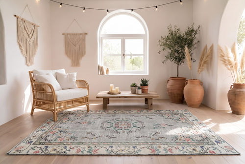 Light pebble beige vintage rug - G764
