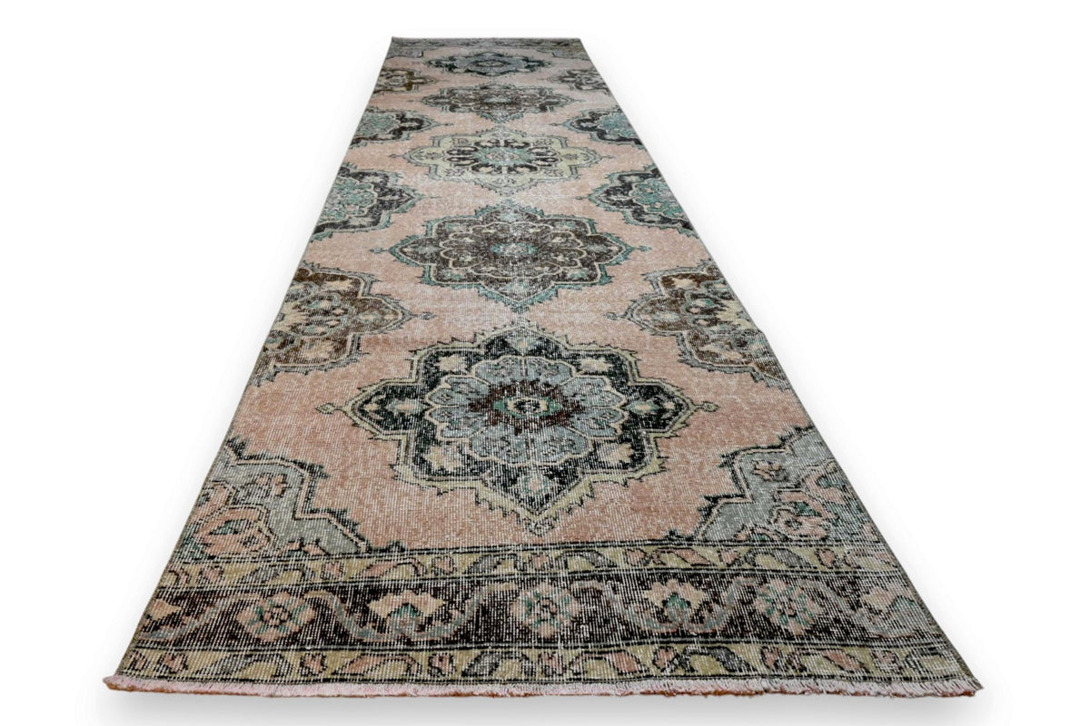 Lange oudroze vintage Usak loper, handgeknoopt van wol met katoen, 375 x 92 cm – G810