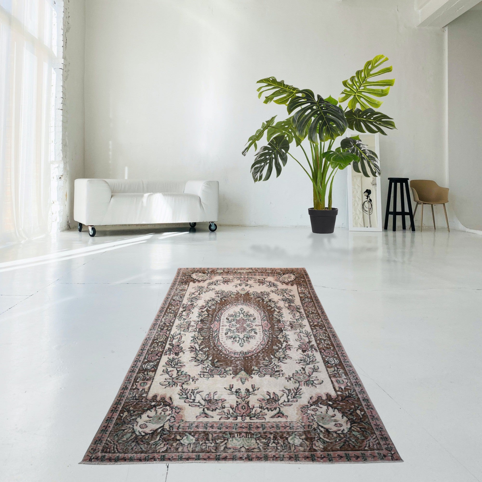 Beige Bruin Vintage Rug - F392