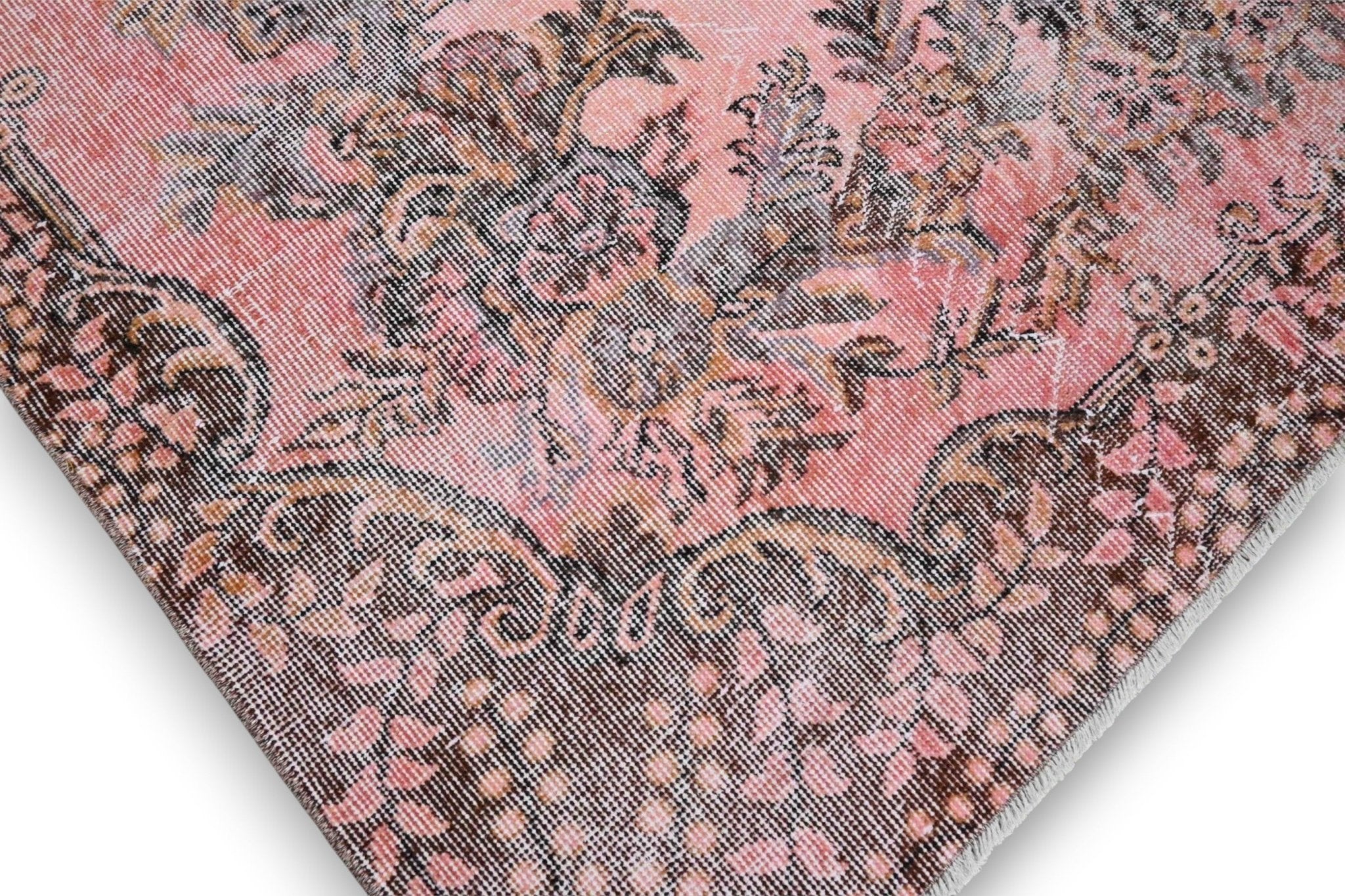 Zacht poederroze vintage vloerkleed close-up - G420
