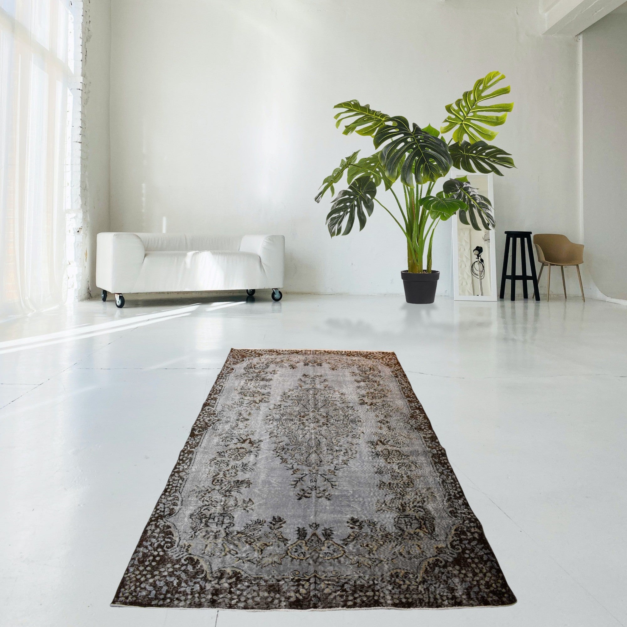 Gray Vintage Rug - C834