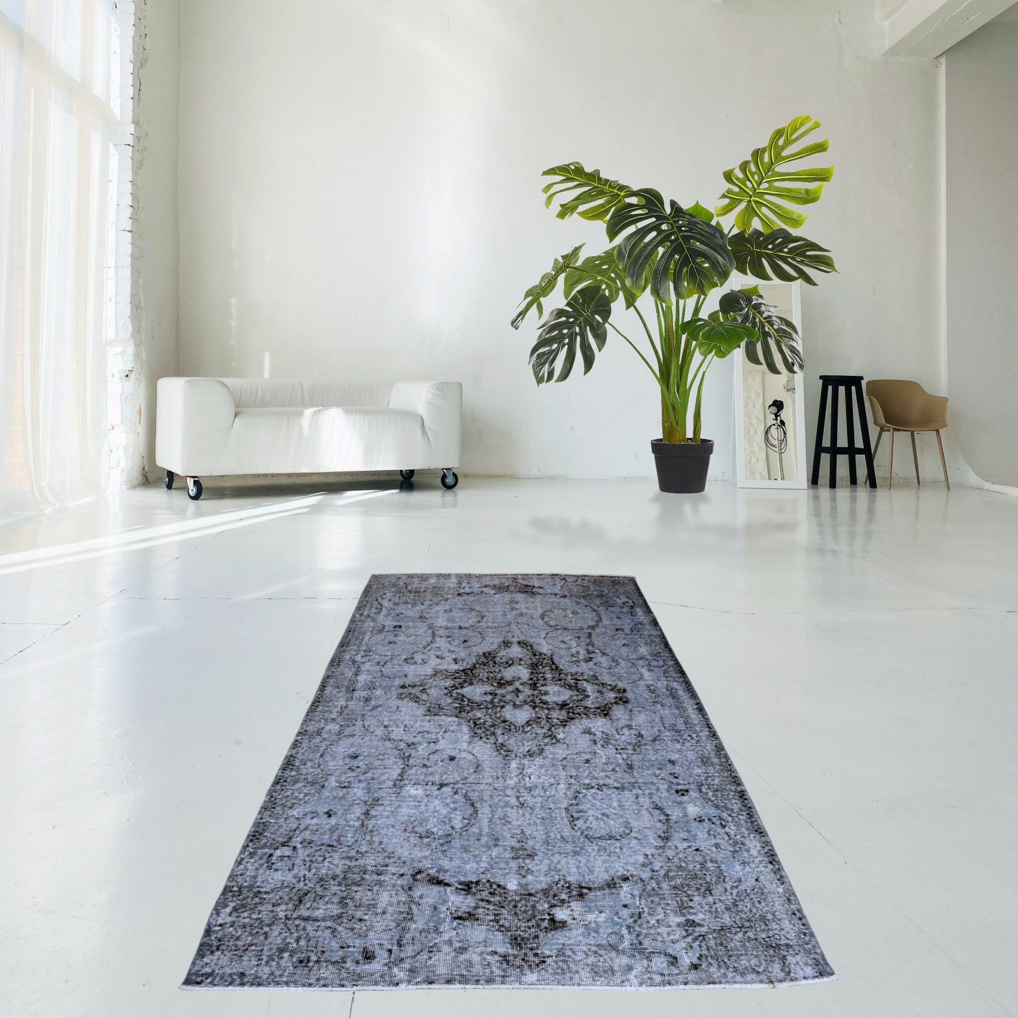 Gray Vintage Rug - E203