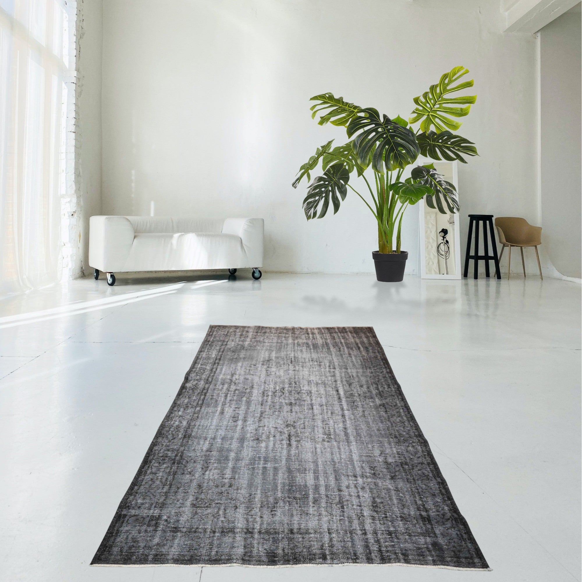 Gray Vintage Rug - F571