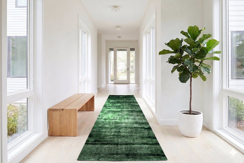 Luxury green runner - G344