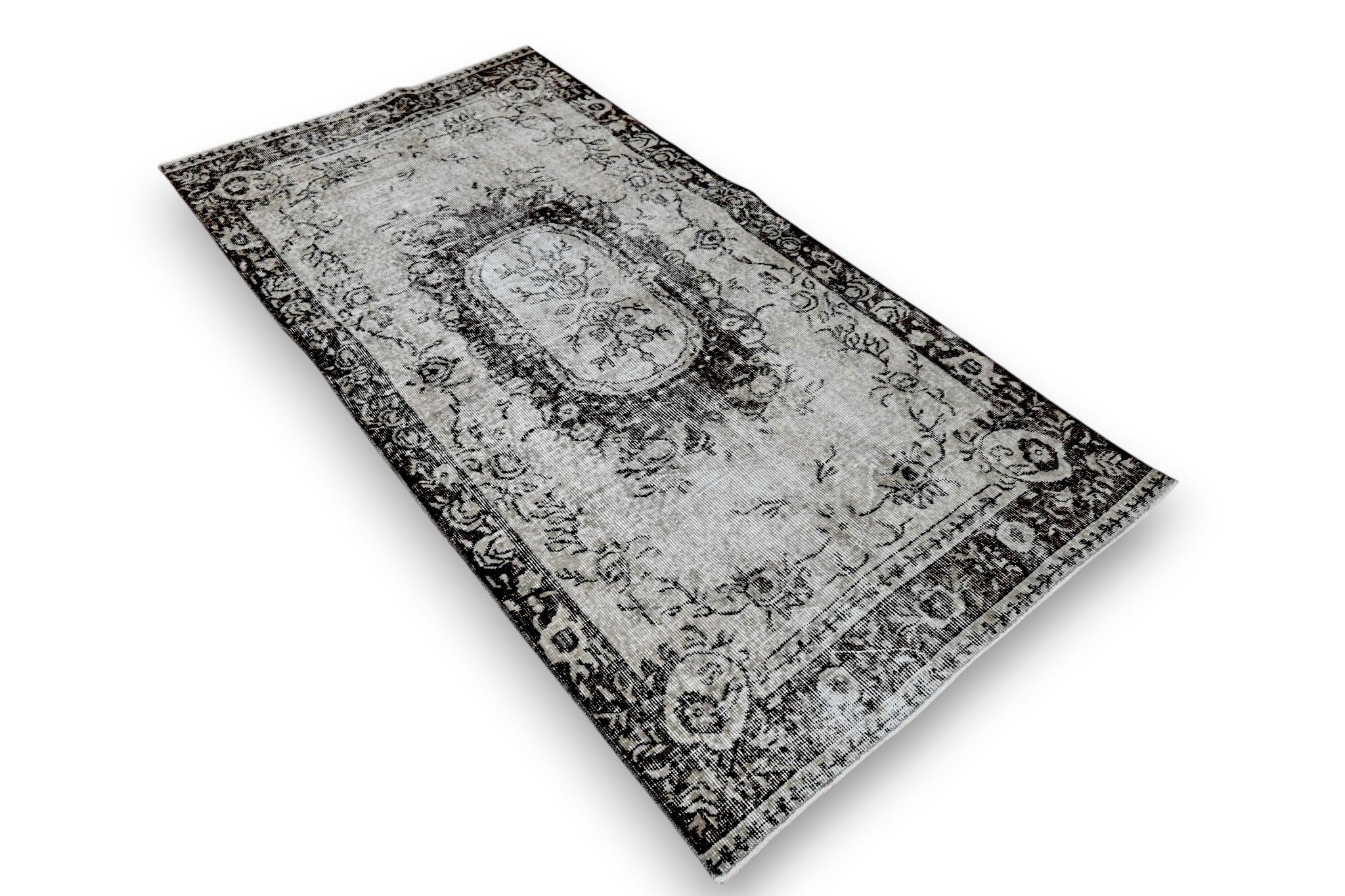 Dramatisch zwart vintage vloerkleed detail - G431