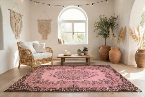 Subtle pink vintage rug - F709