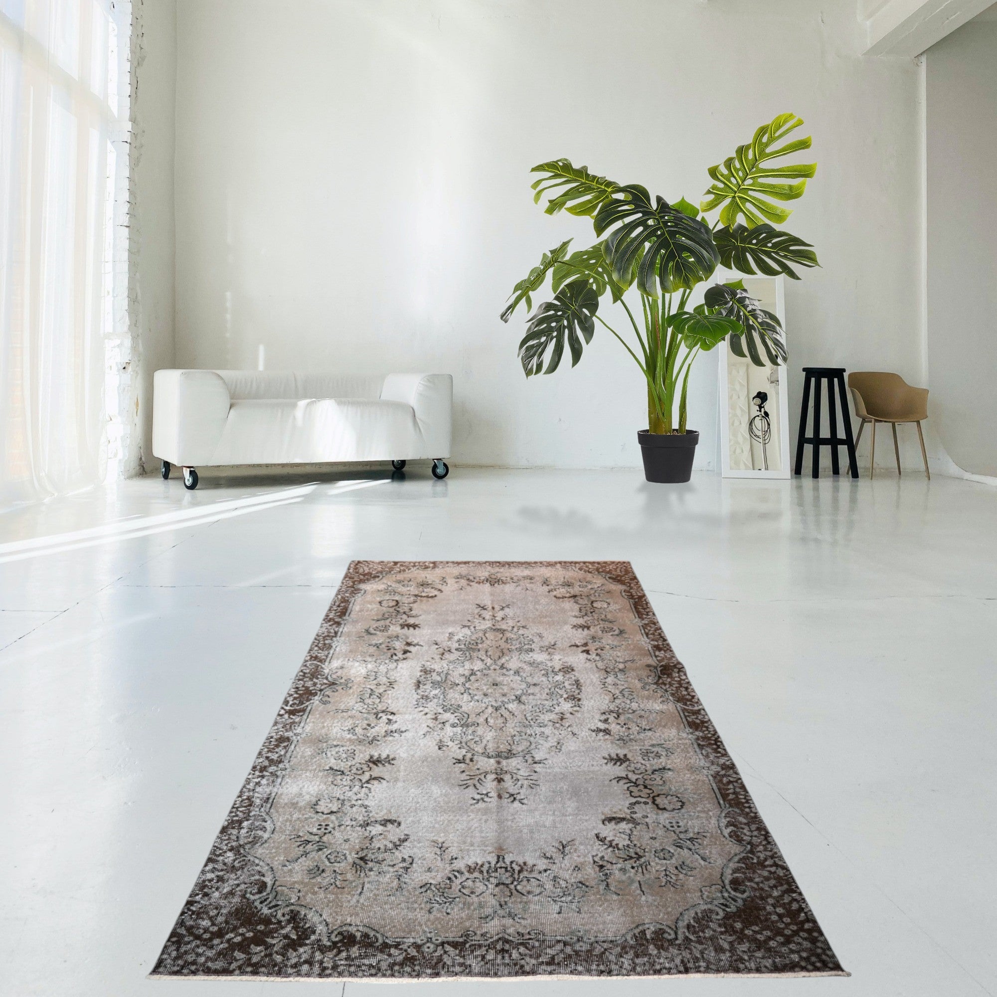 Vintage gray rug - F411