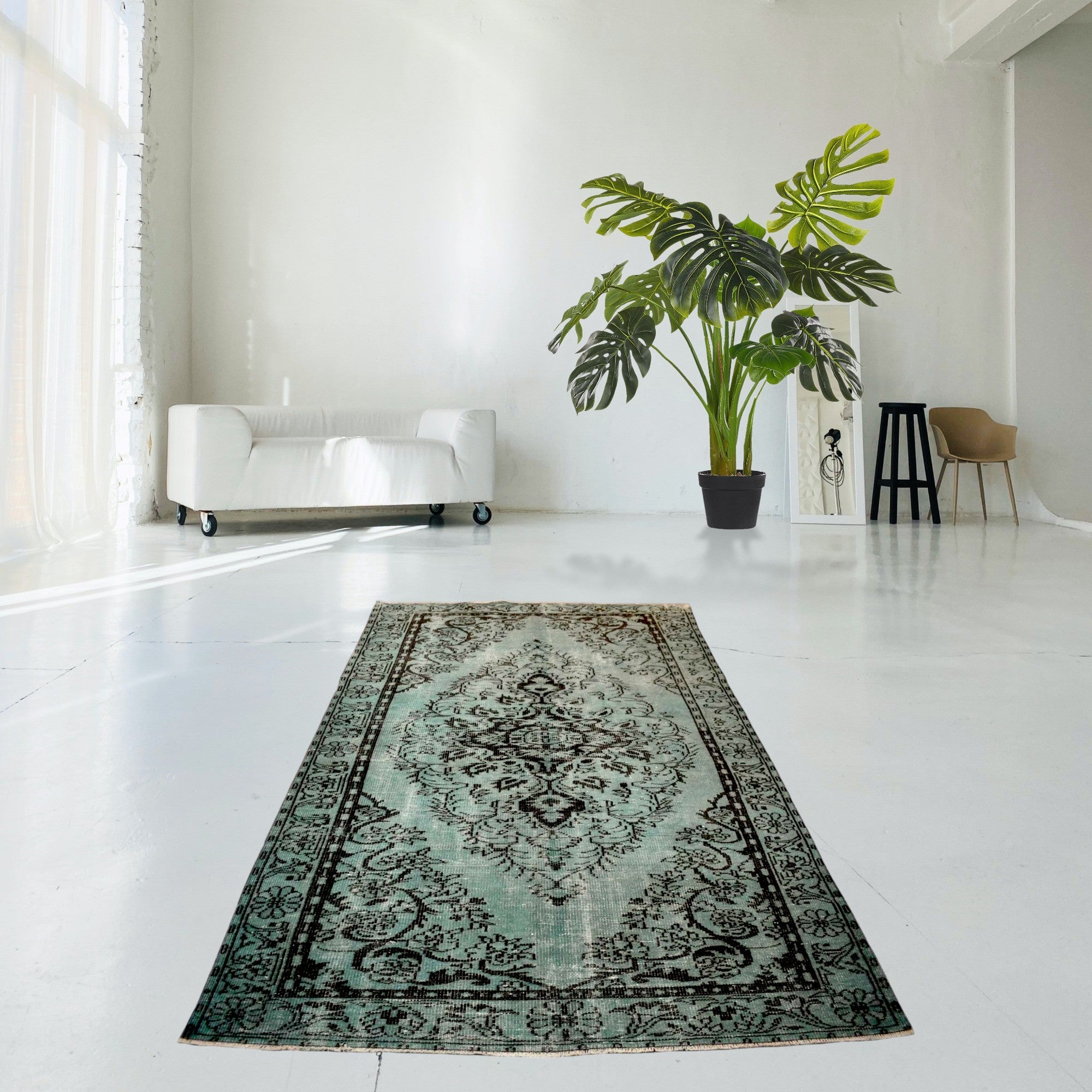 Turquoise Vintage Rug - D548