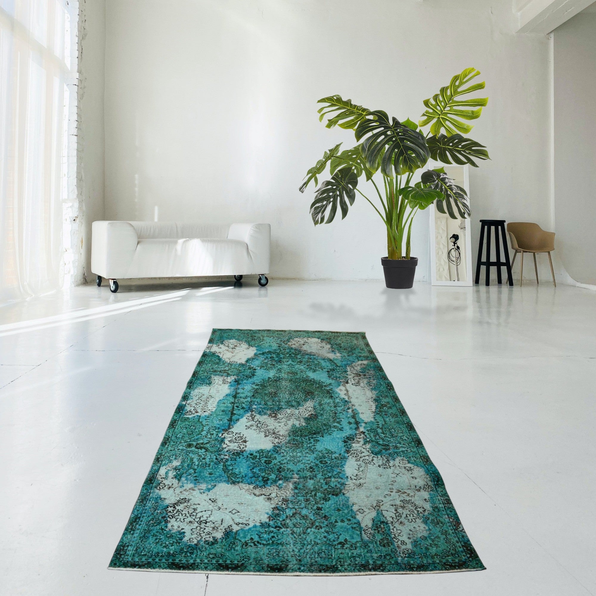 Turquoise Vintage Rug - D560