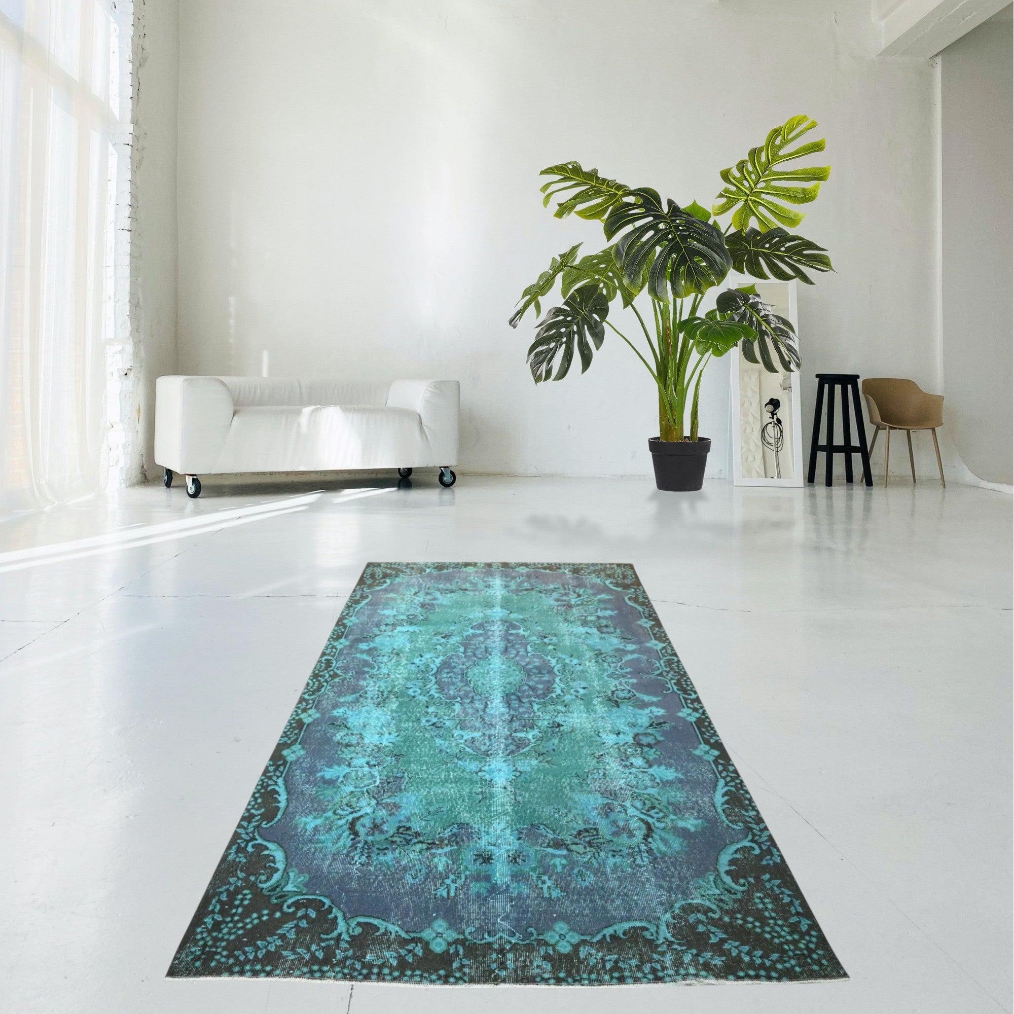 Turquoise Vintage Rug - F554